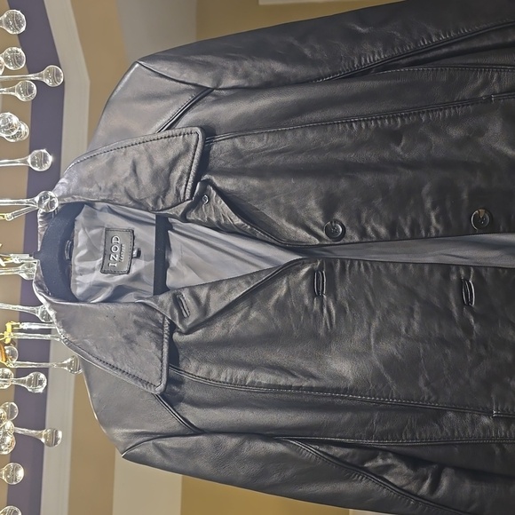 Izod Women's Black Leather Jacket - Picture 3 of 16
